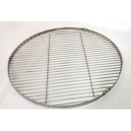 Jie neturi antikorozinės dangos, tokios kaip chromas, nikelis ar cinkas, kurios gali patekti į maistą iš kepsninės ir kelti pavo