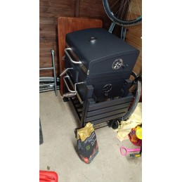 Profesionali sodo kepsninė su anglimis + lentynos + peleninė + dangtis + grotelės