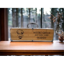 Grilio reikmenys lagamine su graviruota dovana