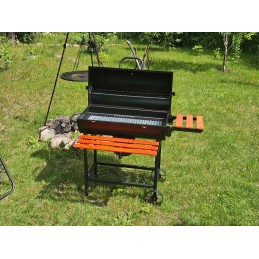 Didelė sodo kepsninė su pelenais, 3 lentynos – jūsų kepimas aukščiausiu lygiu!