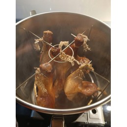 Namų rūkykla ant viryklės puode su 5 kg brovino