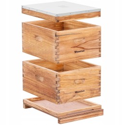 Bičių avilys - 2 rėmeliai ir apatinė kasetė su įėjimo anga - ventiliacijos angomis ir metaliniu dangteliu