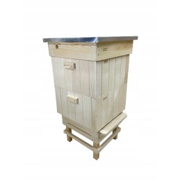 Wielkopolska medinis avilys, apšiltintas, 10 rėmų, 2 korpusai