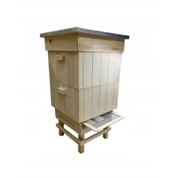 Wielkopolska medinis avilys, apšiltintas, 10 rėmų, 2 korpusai