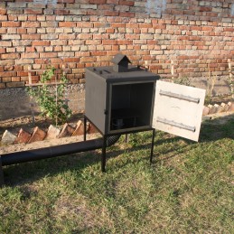 Plieninė sodo rūkykla 50 cm su durelėmis ir kaminu