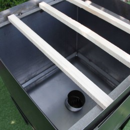 Sodo metalinė rūkykla su dūmų aparatu