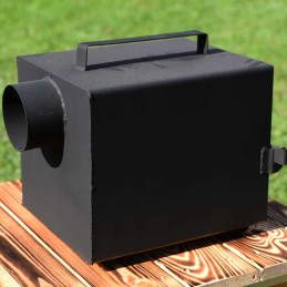 Sodo metalinė rūkykla su dūmų aparatu