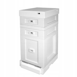 Varšuvskio gatvė Praplėsta aukštu dugnu – nedažyta