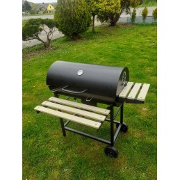 Sodo kepsninė su anglimis, 2 chromuotos grotelės, 2 lentynos, peleninė, plieninis termometras