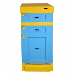 Varšuvskio gatvė Išplėsta aukštu dugnu – dažyta