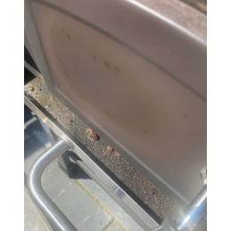 Sodo anglies grilis ant ratukų, didelės lentynos, pelenų keptuvė, grotelių dangtis