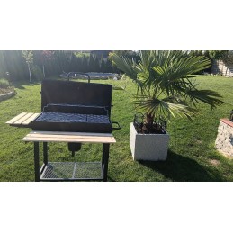 Sodo kepsninė su anglimis, 2 chromuotos grotelės, 2 lentynos, peleninė, plieninis termometras