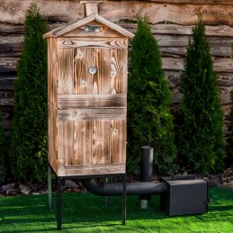 Dviejų kamerų medinė sodo rūkykla su kaminu