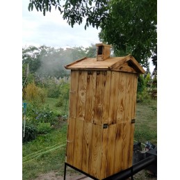 Dviejų kamerų medinė sodo rūkykla su kaminu