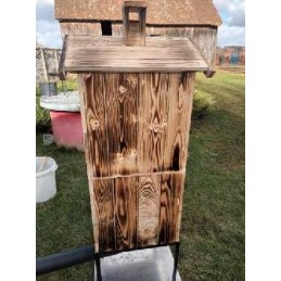 Didelė medinė sodo rūkykla