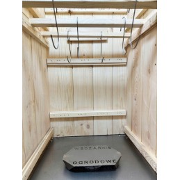 Dviejų kamerų rūkykla su kūrenamąja lentyna