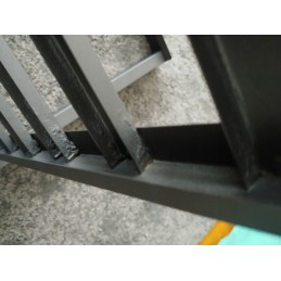 Didelė ketaus medžio anglies kepsninė, stabilus dangtis, nemokamai