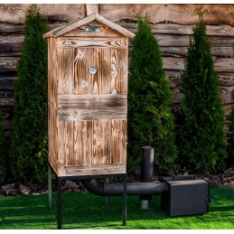 Didelė medinė namų sodo rūkykla