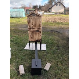 Didelė medinė namų sodo rūkykla