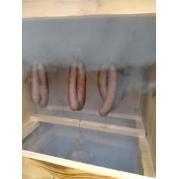 Didelė medinė namų sodo rūkykla