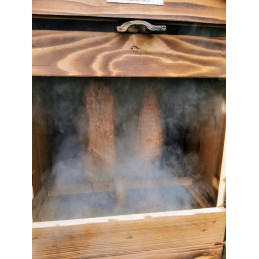 Didelė medinė namų sodo rūkykla