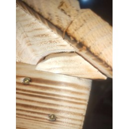 Didelė medinė namų sodo rūkykla