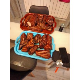 Didelė medinė namų sodo rūkykla