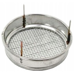 Siūlome dangtelį bičių motinėlėms izoliuoti - labai gerai!