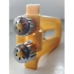 Plastikinis griebtuvas/vielos įtempiklis rėmelyje