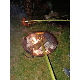 Didelis 60 cm skersmens sodo židinys