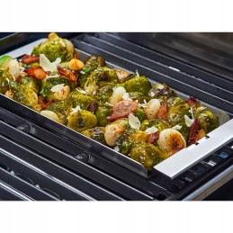 Siaura kepsninė skirta kepsninei, perforuota siaura kepimo skarda griliui