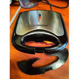 Sumuštinių keptuvė, kuri itin praverčia virtuvėje.