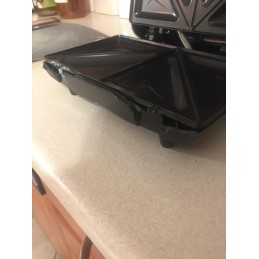 Sumuštinių keptuvė, kuri itin praverčia virtuvėje.