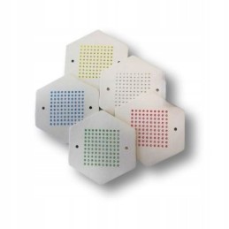 Raudoni opalitai bičių motinėlėms žymėti