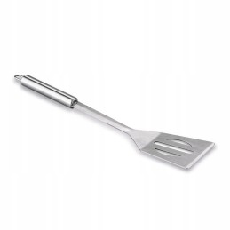 Grilio įrankių rinkinys kepsninėje