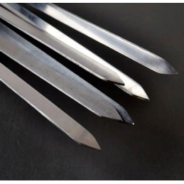 Plieniniai iešmeliai kebabams kepti