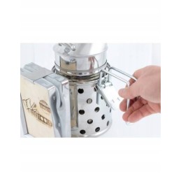 Universalus laikiklis bitininkystės dulkių siurbliams