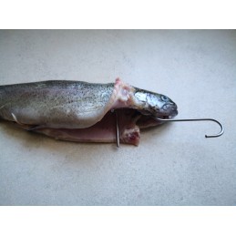 Trigubi žuvies rūkymo kabliukai su barstytuvu, ilgis 21cm, storis 3mm, rinkinyje 5 vnt.