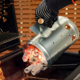 Kaminas šašlykinės ar briketų apšvietimui