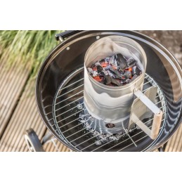 Kaminas šašlykinės ar briketų apšvietimui