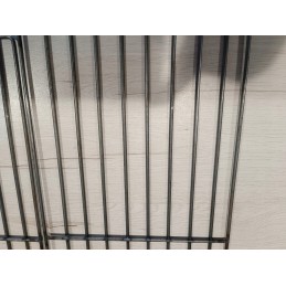 Grilio grotelės žuviai, vaisiams ir sūriui rūkyti rūkykloje