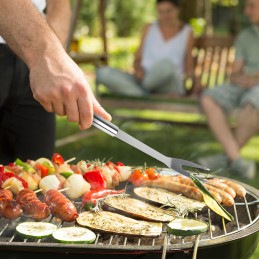 Priedai: kepsninės stalo įrankiai dėkle su rankena, 5 plieniniai indai