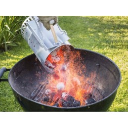 Kaminas grotelių apšvietimui naudojant anglies briketus, nemokama grilis