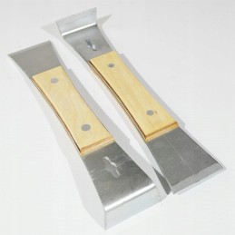 Mažas bitininkystės kaltas rėmelyje