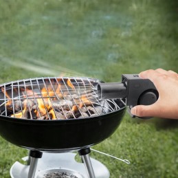 Tourist blower for lighting the bbq oven