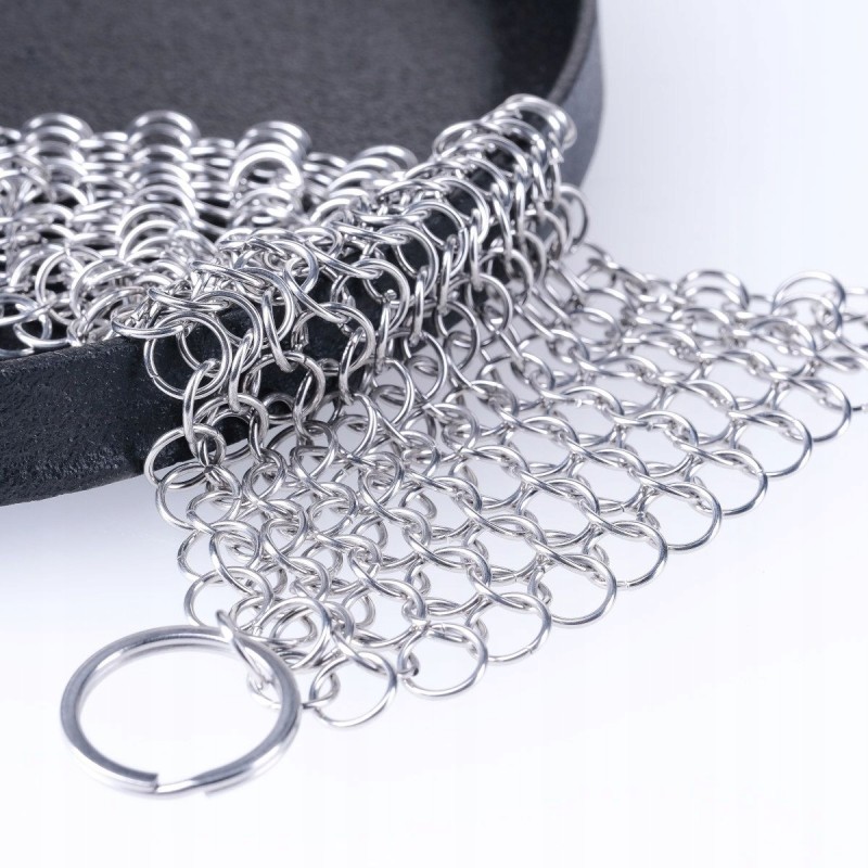 Metalo valymo šluostė iš Santos žiedų, skirta tvirtam ir kaltiniam metalui