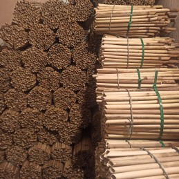 Nendriniai vamzdeliai nendrių ryšuliuose