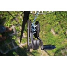 Plieninis grotelių švaistiklis