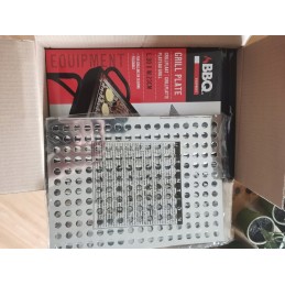 Perforuota plieninė grilio plokštė 46x30 cm