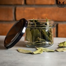 235 ml stiklinis indas su metaliniu dangteliu